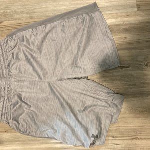 Gray Under Armour Athletic Shorts Size M